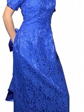 Elegant Blue Lace Women's Dress